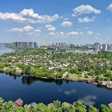Perlina Dnipra * Kyiv